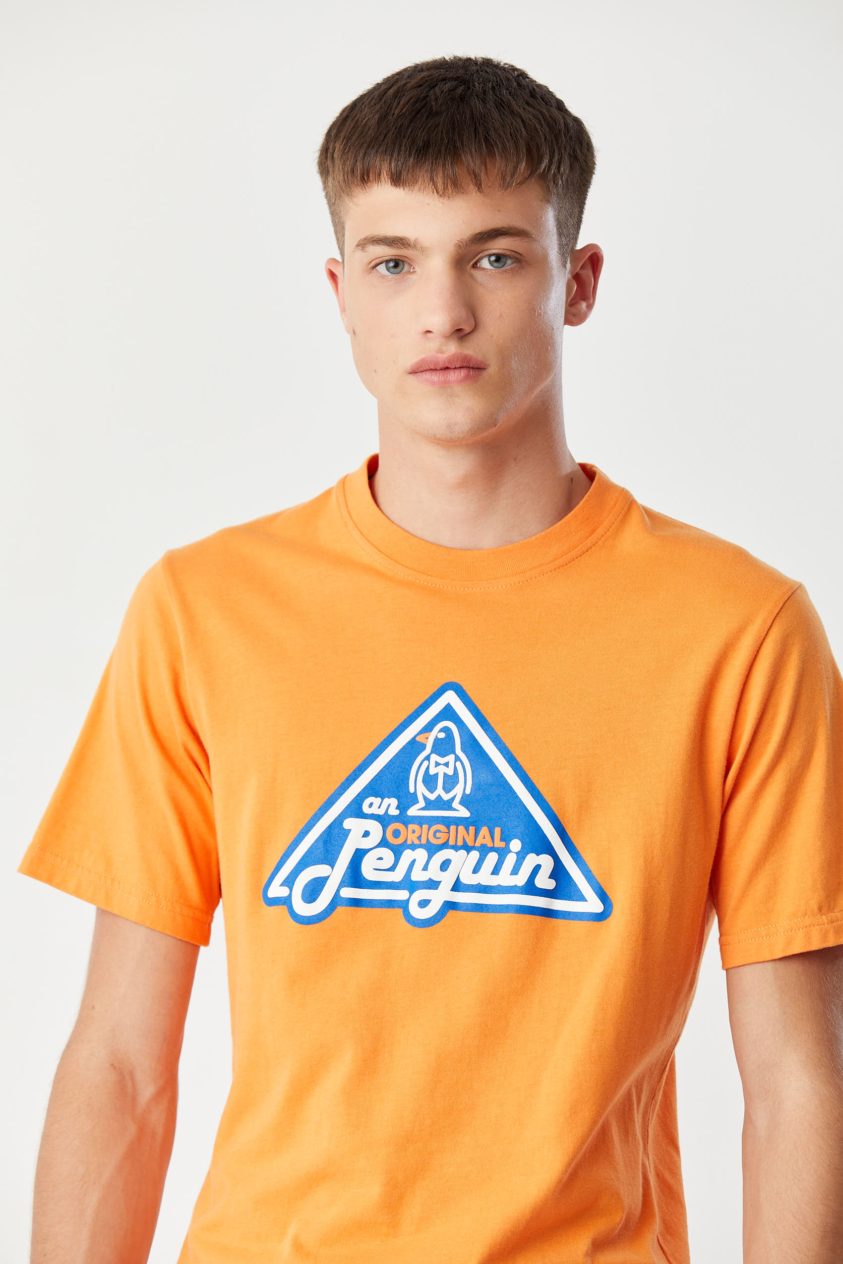 penguin_ss-triangle-retro-logo-tee_56-01-2024__picture-50415